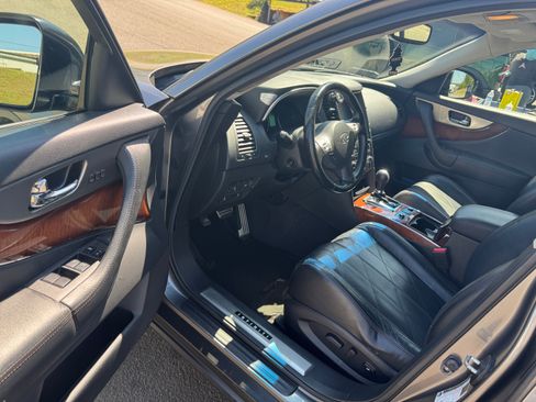 Used 2014 INFINITI QX70 3.7 w/ Premium Package image 12