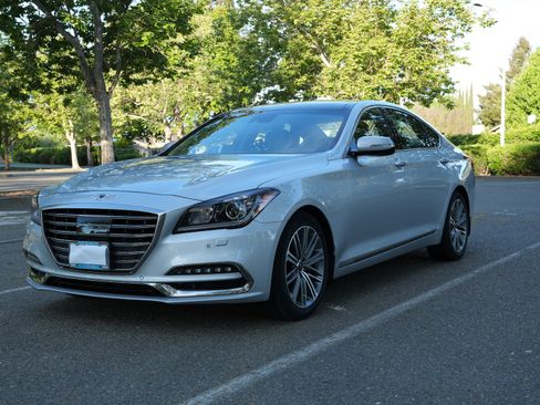 Used 2018 Genesis G80 3.8 w/ Option Group 02 image 6
