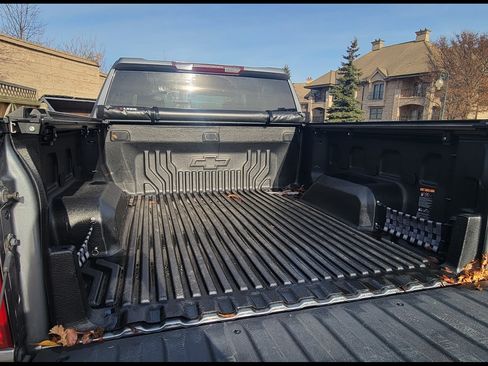 Used 2021 Chevrolet Silverado 1500 LT image 6