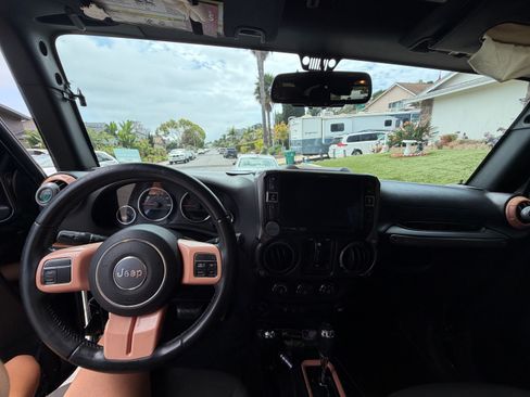 Used 2017 Jeep Wrangler Unlimited Sport w/ Quick Order Package 24S AWD/4WD image 12