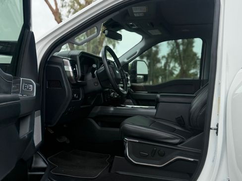 Used 2024 Ford F350 Lariat w/ Lariat Ultimate Package AWD/4WD image 23