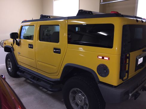 Used 2003 HUMMER H2 w/ Preferred Equipment Group image 4