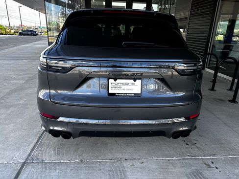 Used 2021 Porsche Cayenne GTS image 5