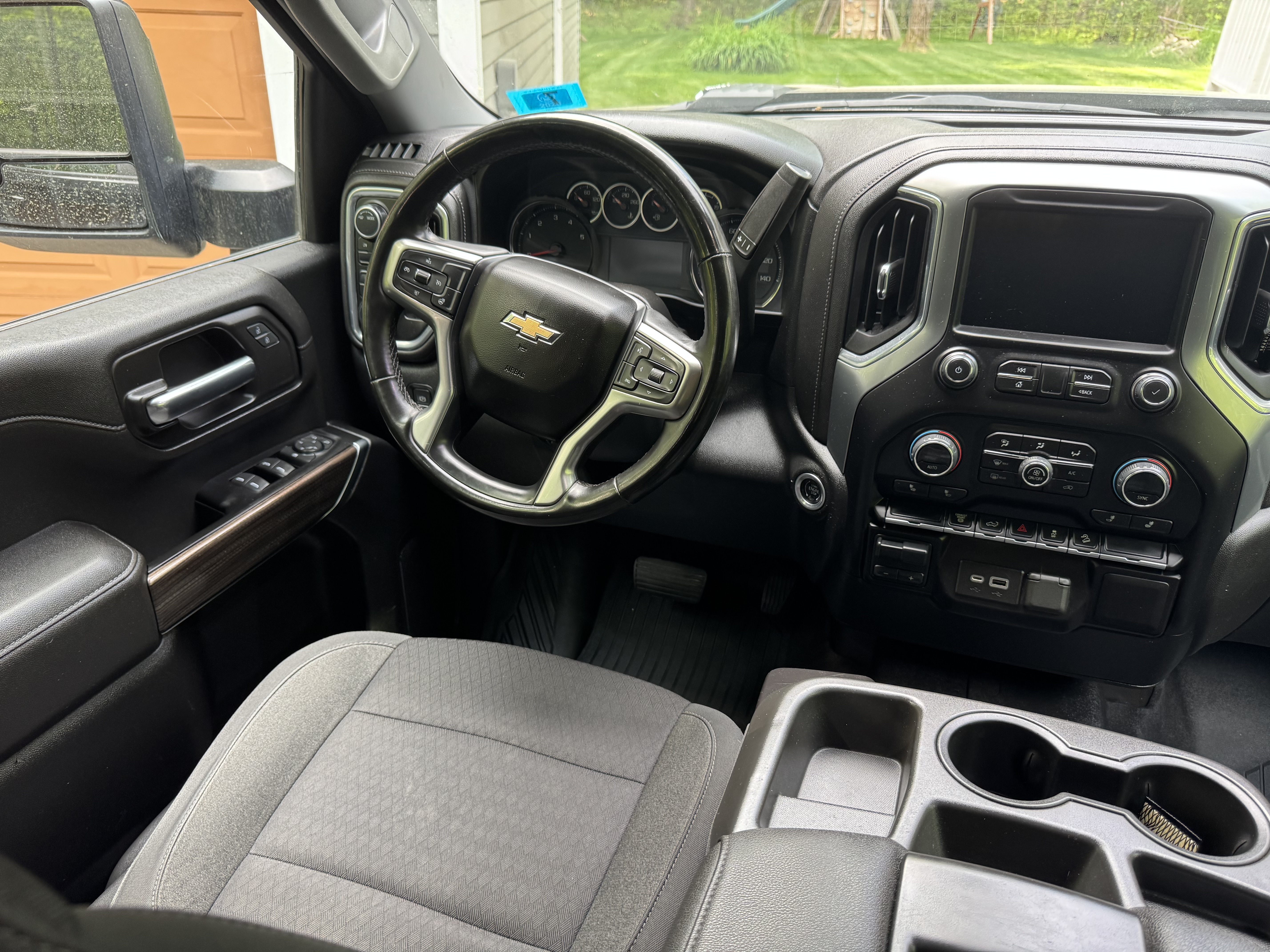 Used 2023 Chevrolet Silverado 3500 LT w/ Convenience Package AWD/4WD image 10