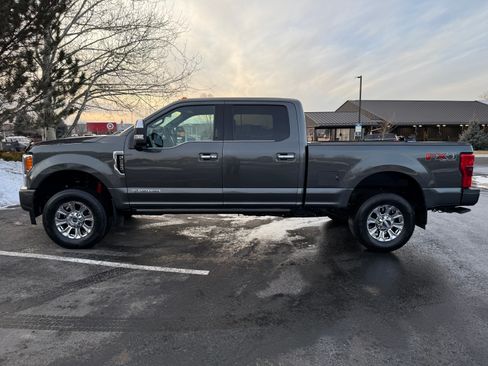 Used 2017 Ford F350 Platinum w/ Platinum Ultimate Package image 2