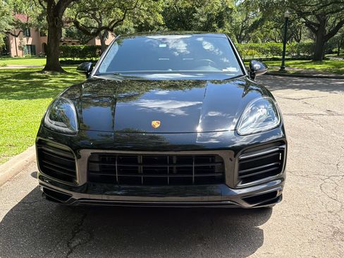 Used 2021 Porsche Cayenne GTS AWD/4WD image 4