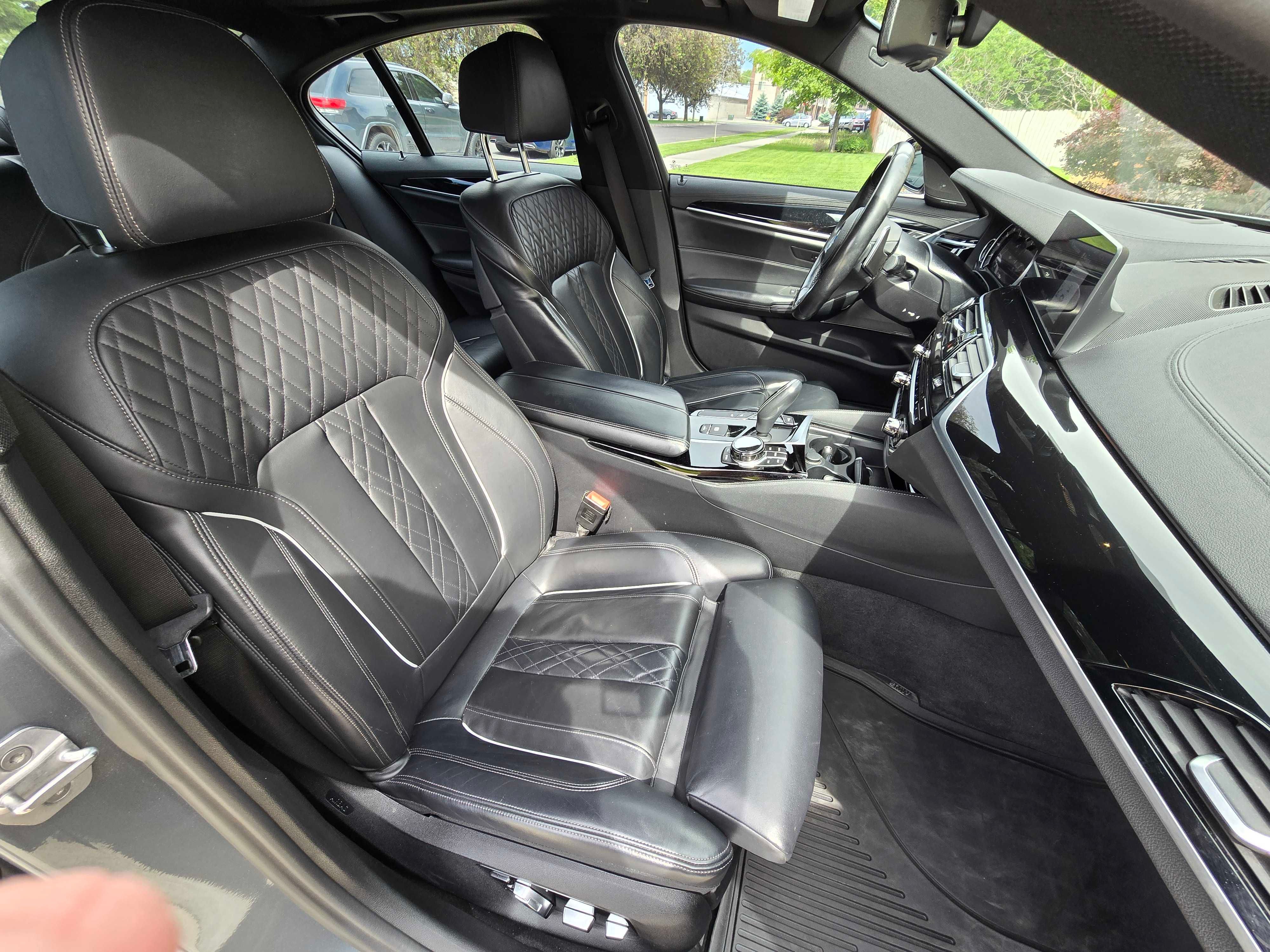 Used 2017 BMW 540i xDrive AWD/4WD image 10