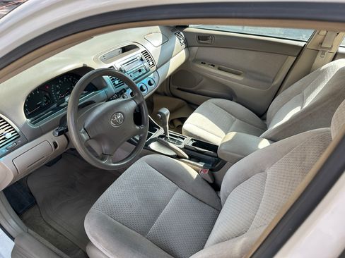 Used 2003 Toyota Camry SE image 10