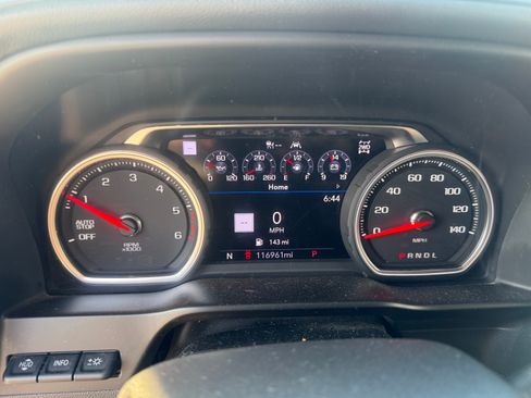 Used 2020 Chevrolet Silverado 1500 LTZ w/ LTZ Premium Package AWD/4WD image 6