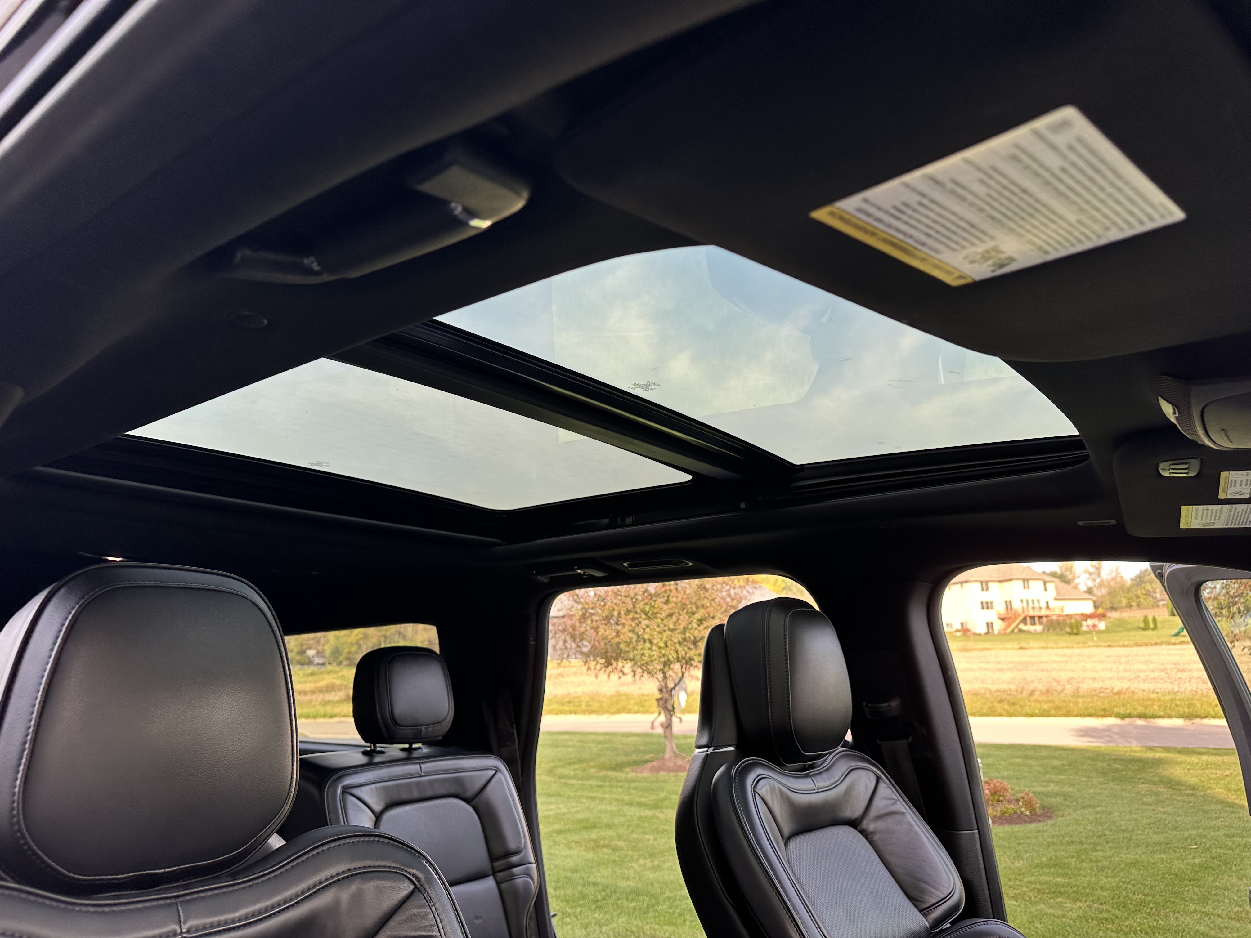 Used 2019 Lincoln Navigator L Reserve AWD/4WD image 18
