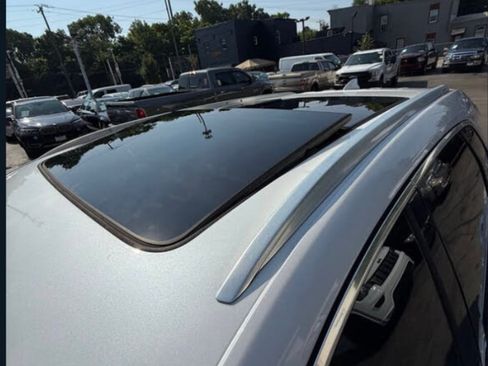 Used 2018 Cadillac XT5 Luxury w/ Driver Awareness Package image 5