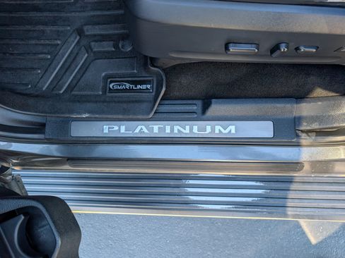 Used 2017 Ford Expedition EL Platinum image 22