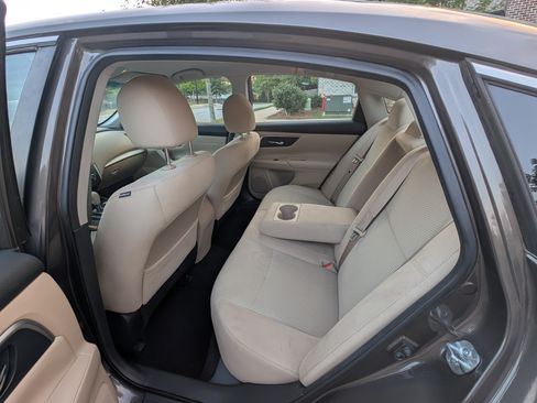 Used 2015 Nissan Altima 2.5 S w/ Sport Value Package image 12