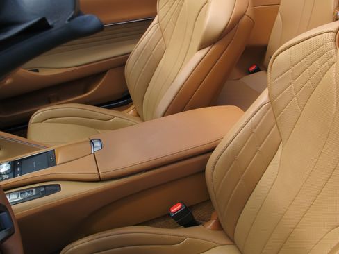 Used 2021 Lexus LC 500 Convertible w/ Touring Package RWD image 6