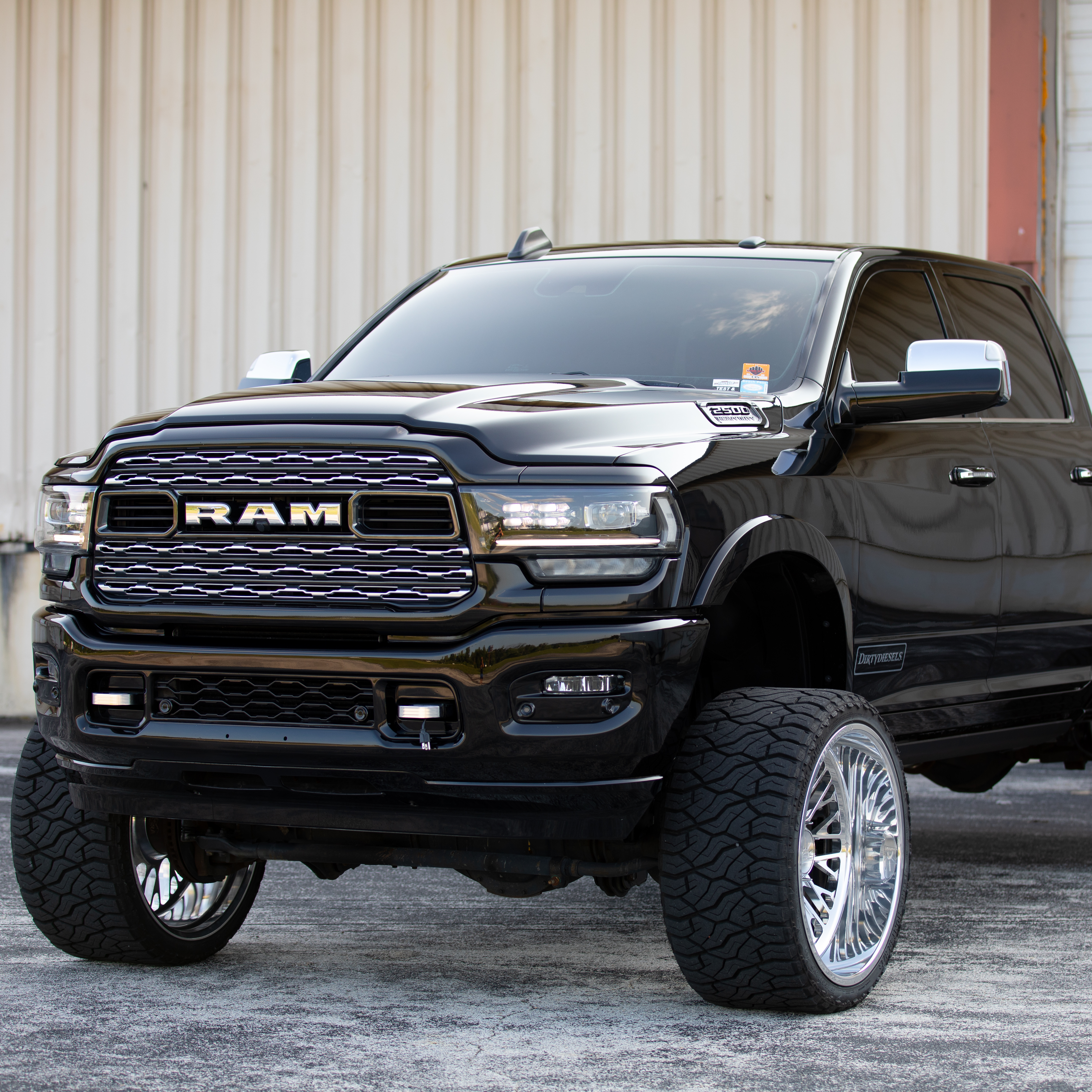 Used 2020 RAM 2500 Limited AWD/4WD image 5