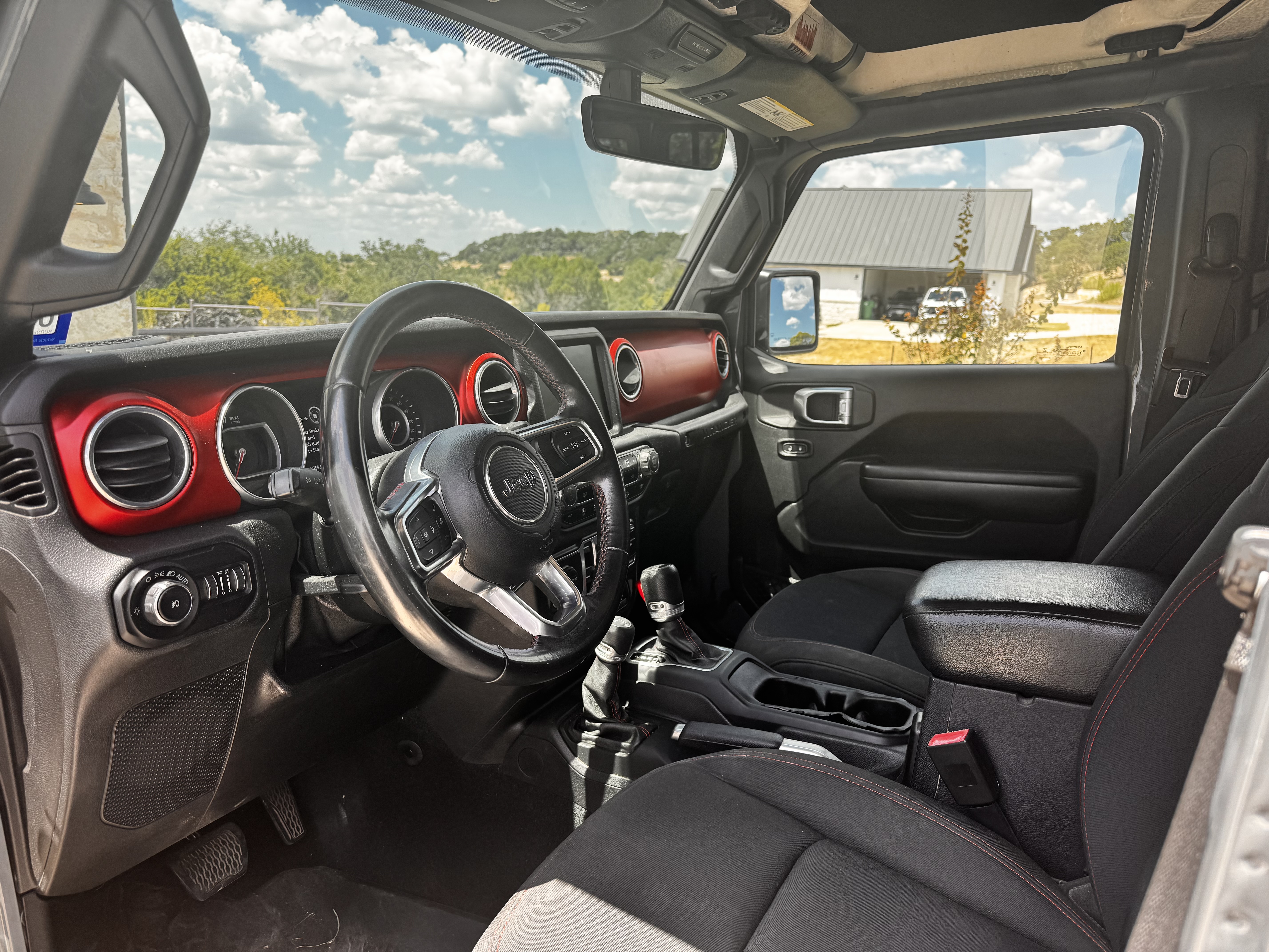 Used 2018 Jeep Wrangler Unlimited Rubicon AWD/4WD image 6