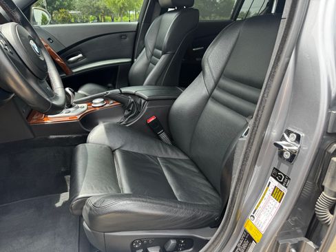 Used 2006 BMW M5 RWD image 13