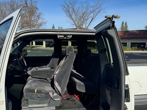 Used 2000 Chevrolet Silverado 1500 LS w/ Off-Road Chassis Pkg image 5