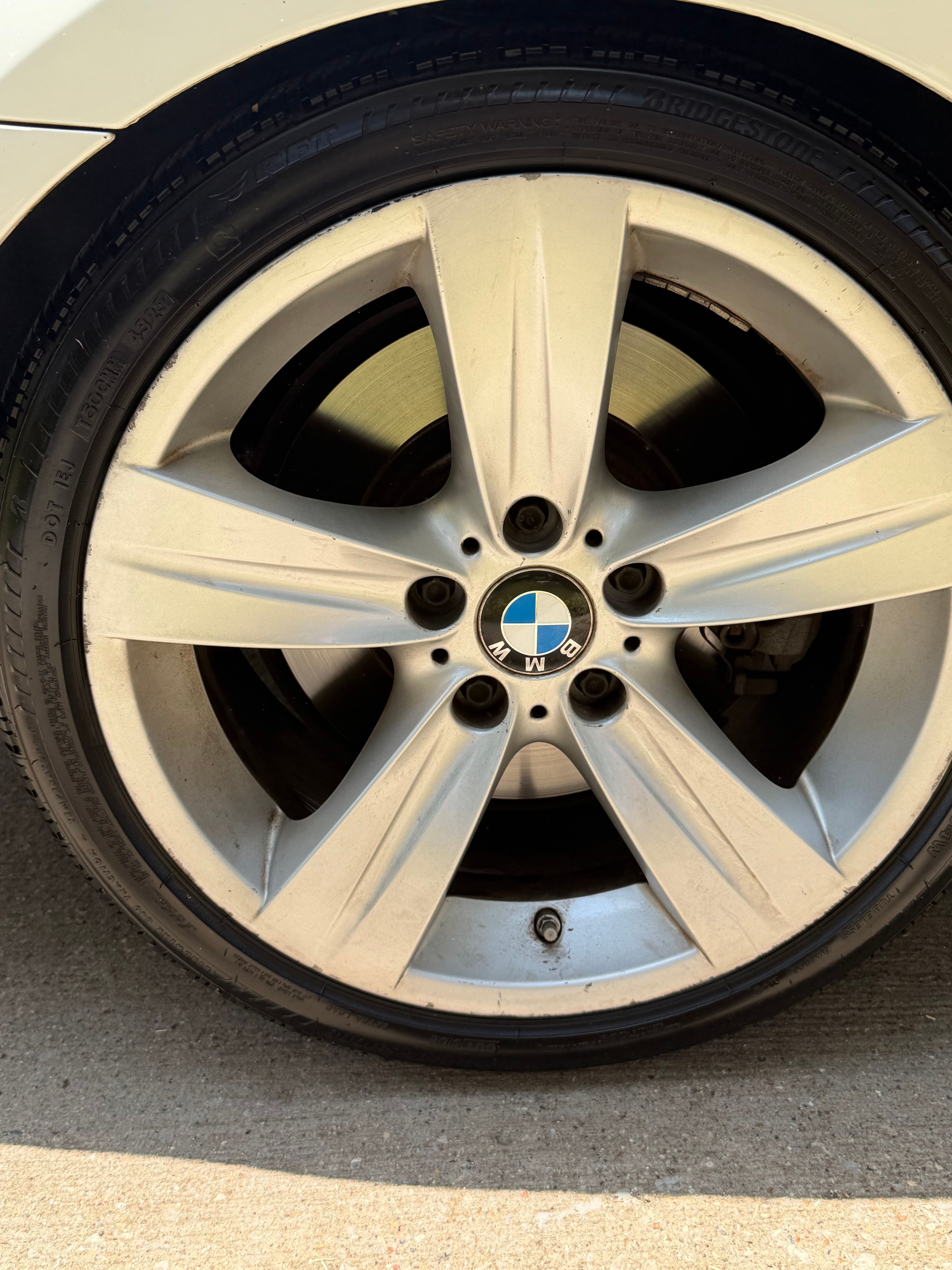 Used 2009 BMW 335i Convertible RWD image 12