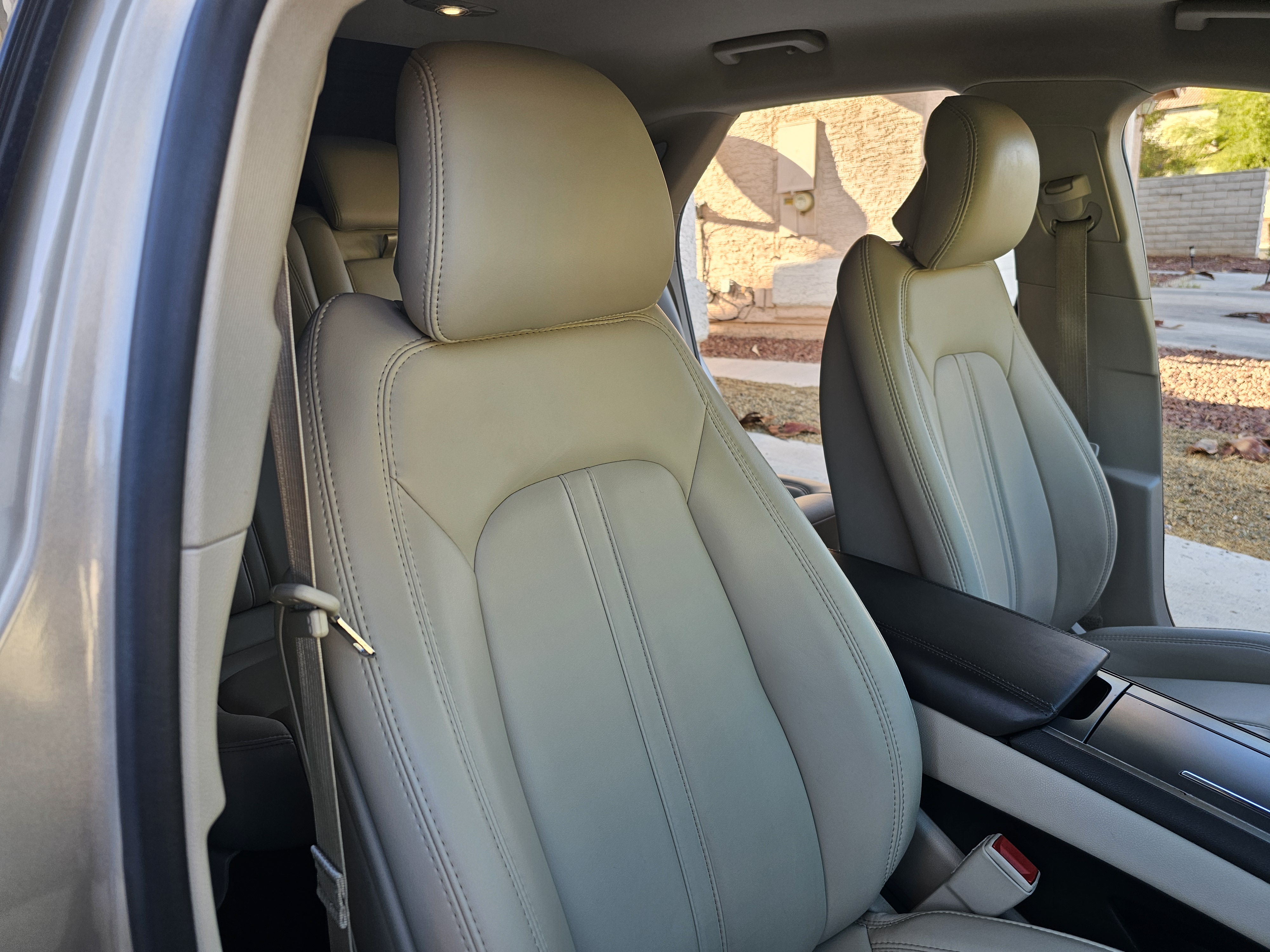 Used 2017 Lincoln MKZ Premiere FWD image 13