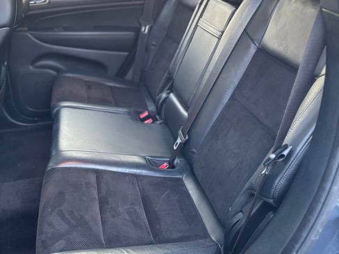 Used 2018 Jeep Grand Cherokee Altitude image 11