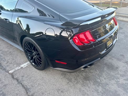 Used 2019 Ford Mustang GT w/ GT Performance Package RWD image 11