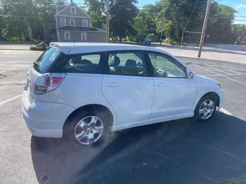 Used 2006 Toyota Matrix XR FWD image 5