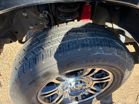 Used 2015 Ford F250 Platinum w/ FX4 Off-Road Package image 14