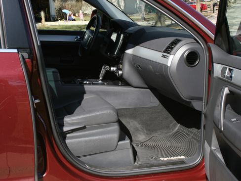 Used 2008 Volkswagen Touareg V6 image 6