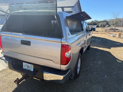 Used 2017 Toyota Tundra SR5 w/ SR5 Upgrade Package image 5
