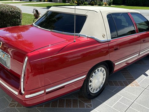 Used 1997 Cadillac De Ville Sedan image 5