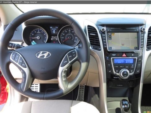Used 2013 Hyundai Elantra GT w/ Style Pkg FWD image 5