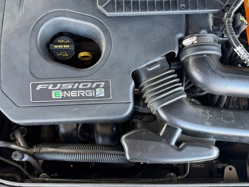 Used 2014 Ford Fusion Energi Titanium w/ Driver Assist Package FWD image 4