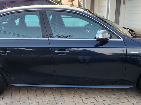 Used 2011 Audi S4 Prestige image 2