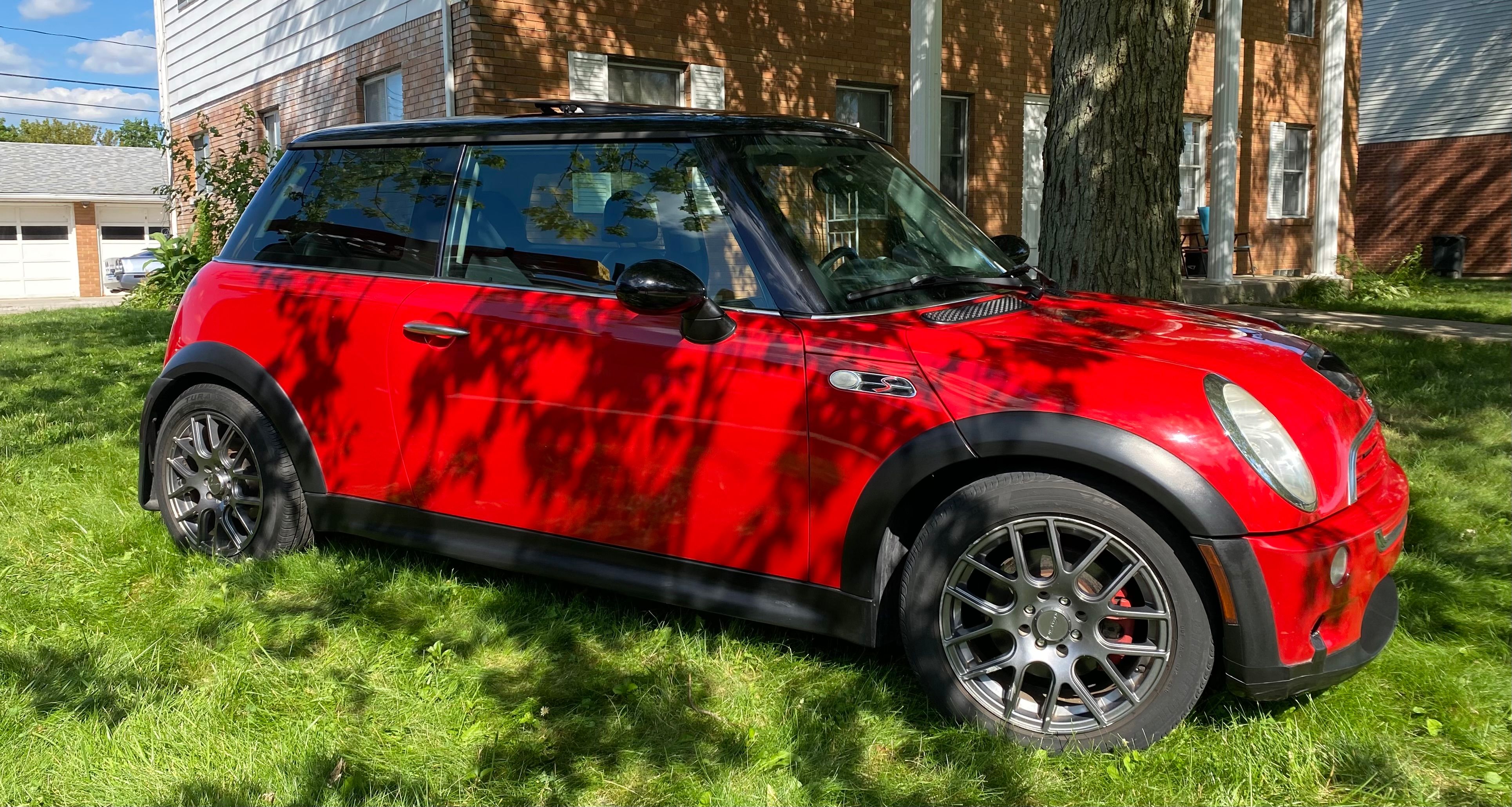 Used 2003 MINI Cooper S FWD image 1