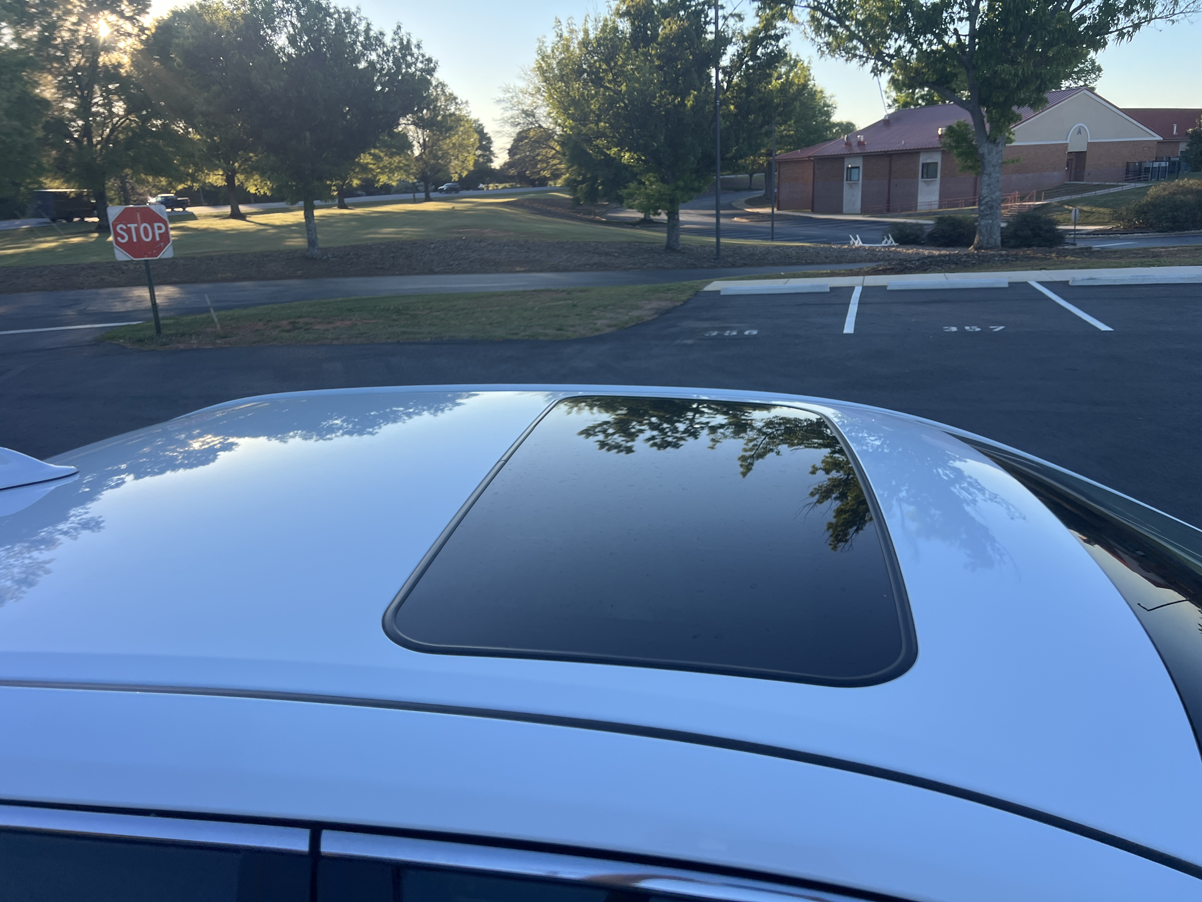 Used 2012 Toyota Camry XLE FWD image 8