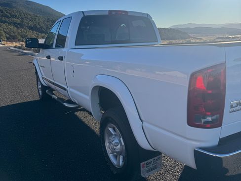 Used 2003 Dodge Ram 2500 Truck SLT image 2