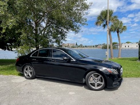 Used 2017 Mercedes-Benz E 300 image 8