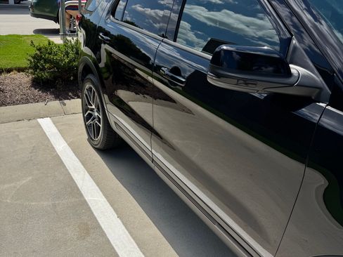 Used 2017 Ford Explorer Sport AWD/4WD image 4