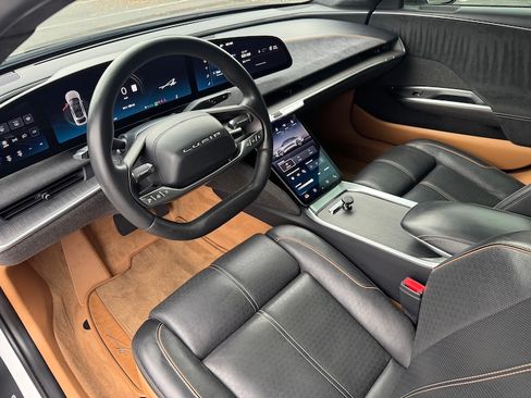 Used 2022 Lucid Air Grand Touring image 15