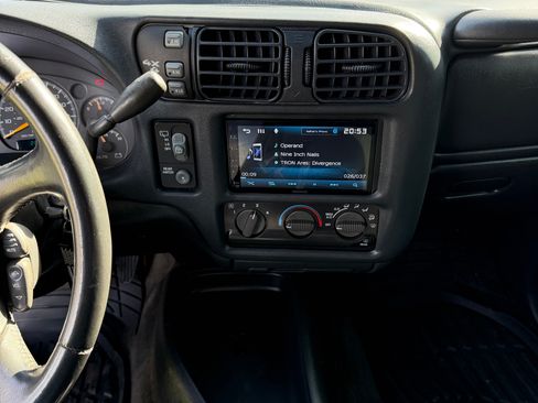 Used 2000 Chevrolet Blazer LS w/ LS Preferred Equipment Group image 15