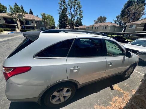 Used 2011 Hyundai Veracruz Limited FWD image 14