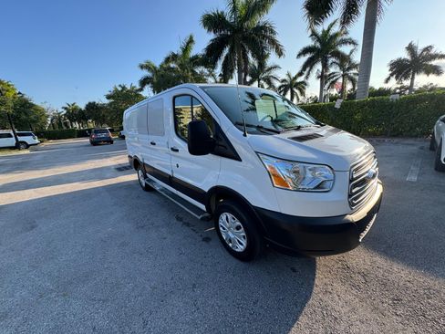 Used 2019 Ford Transit 250 130 Low Roof w/ Exterior Upgrade Package RWD image 5