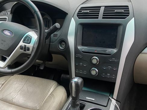 Used 2011 Ford Explorer XLT w/ 202A Rapid Spec Order Code image 12