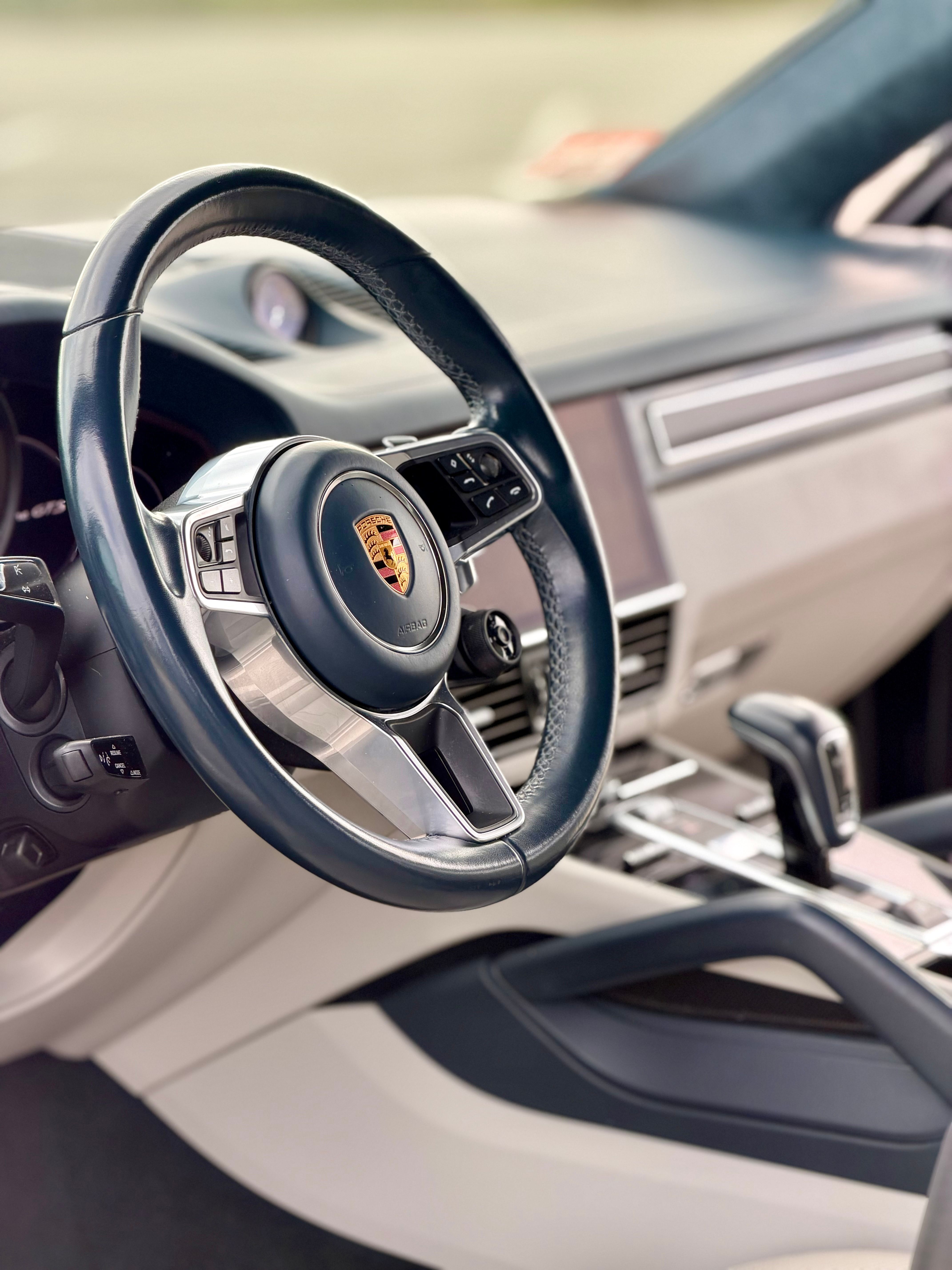 Used 2021 Porsche Cayenne GTS AWD/4WD image 15