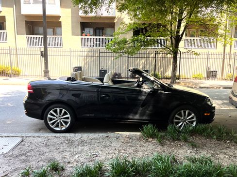 Used 2012 Volkswagen Eos Komfort FWD image 12