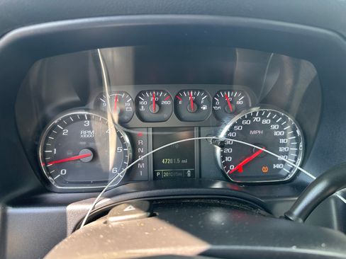 Used 2015 Chevrolet Silverado 2500 W/T AWD/4WD image 11