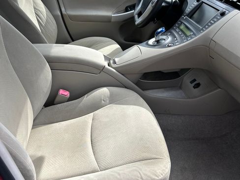 Used 2011 Toyota Prius Three w/ Navigation Pkg image 12