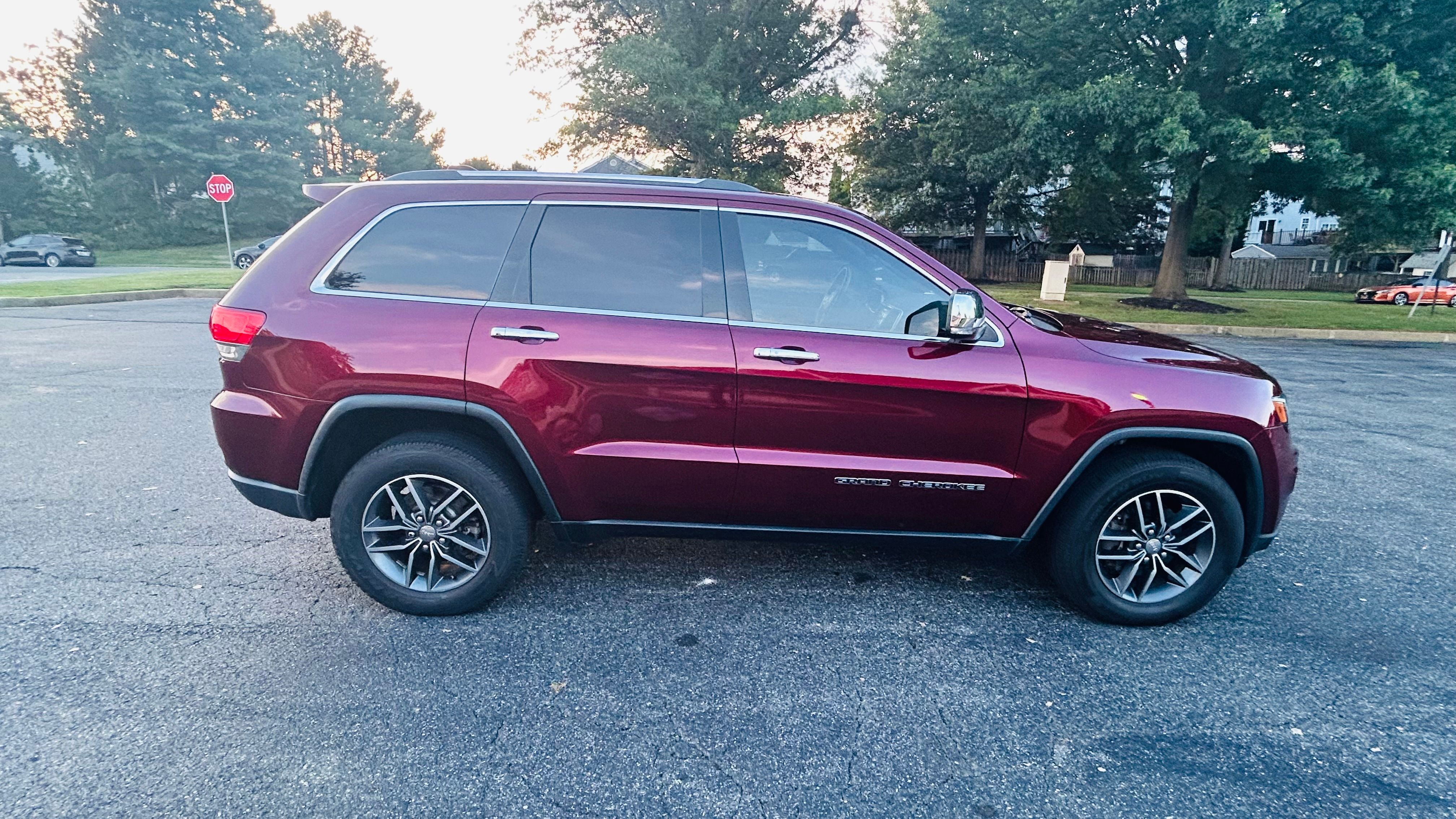 Used 2018 Jeep Grand Cherokee Limited w/ Luxury Group II AWD/4WD image 5