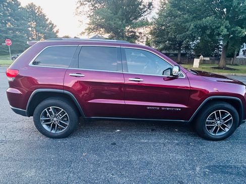 Used 2018 Jeep Grand Cherokee Limited w/ Luxury Group II AWD/4WD image 5